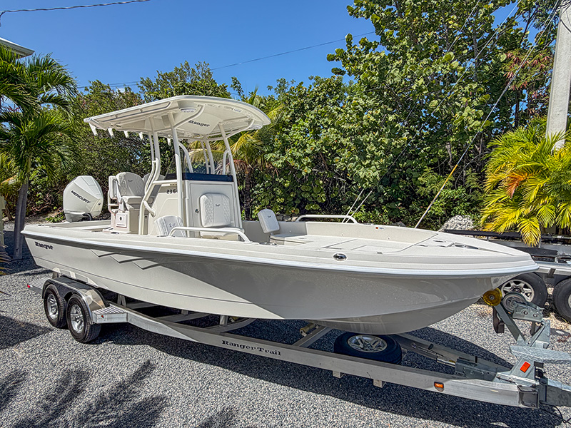 Ranger 2360 bay boat